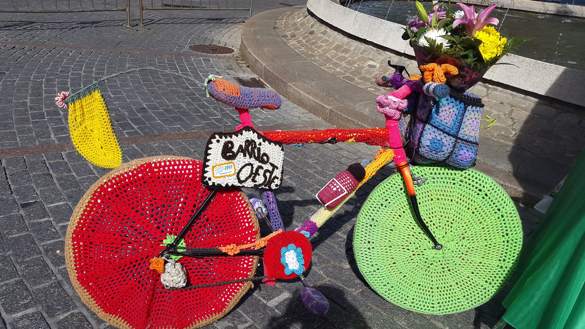 La bicicleta forrada de punto, uno de los símbolos del Barrio