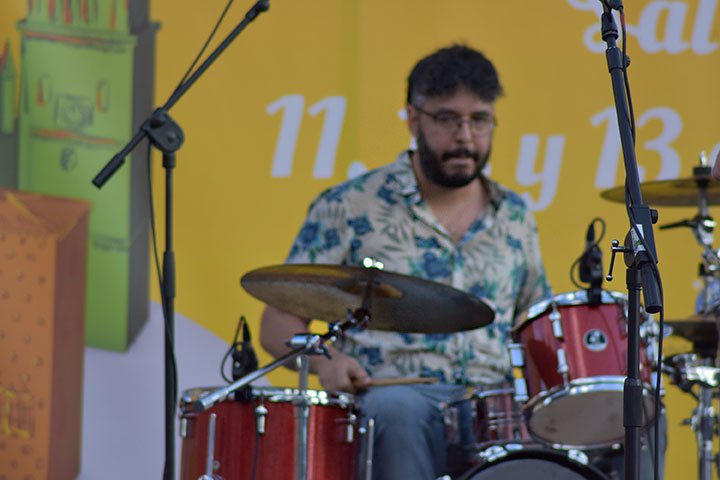 Gabriel Vidanauta en la bateria