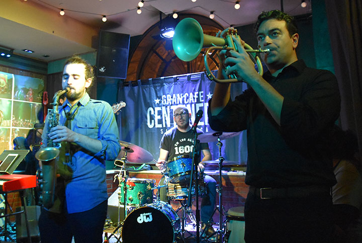 Arturo Martin y Melo Fuentes en la jazz jam del Centenera