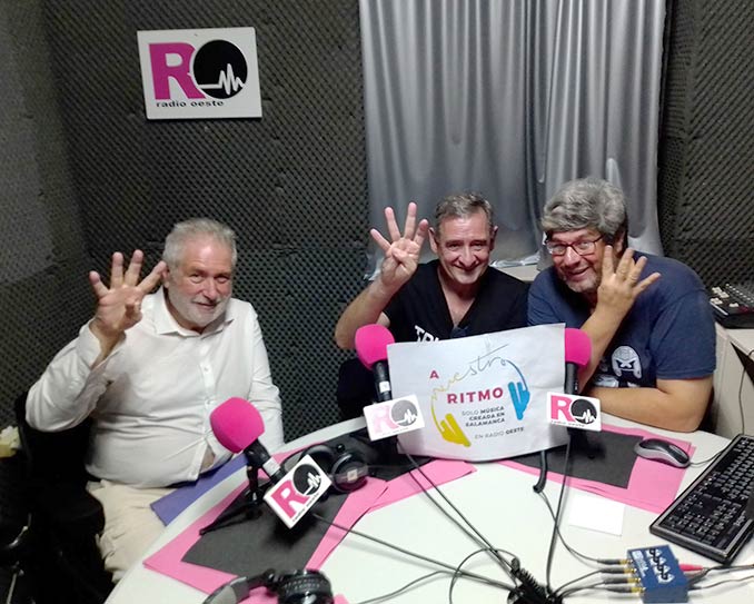 Víctor Julio y Fernando-en Radio Oeste (4º aniversario)